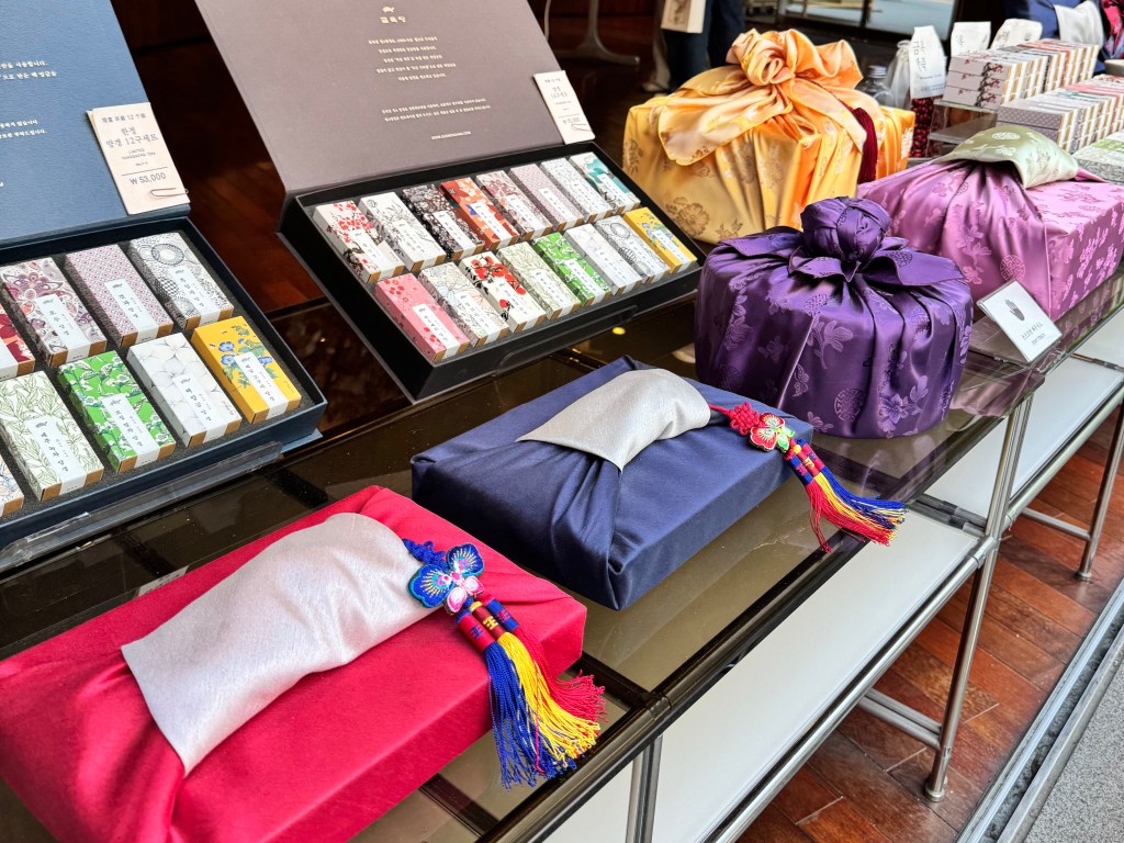 Examples of colourful bojagi